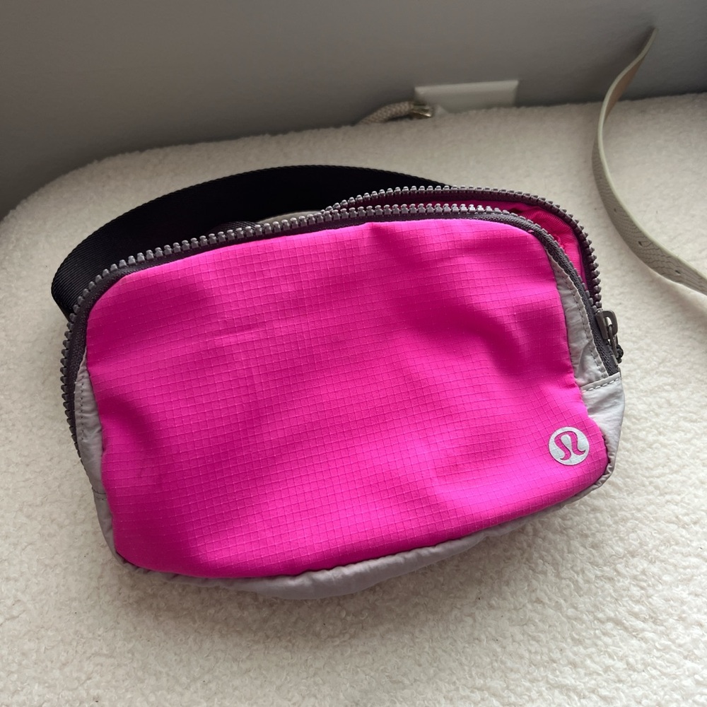 lululemon athletica Vibrant Pink and Gray Crossbody Bag